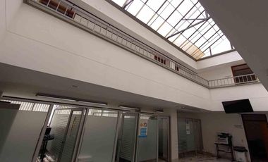 EDIFICIO EN VENTA VERSALLES