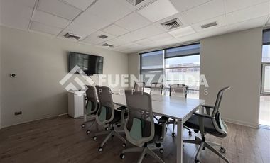 Oficina en Venta en Apoquindo con Alcantara