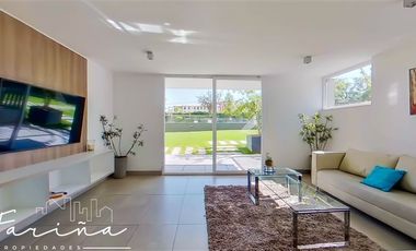 Departamento en Venta en A cuadras de Gran Avenida, Cercano Metro San Miguel y Metro El Llano