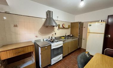 Casa PH en venta en Quilmes Oeste Centro