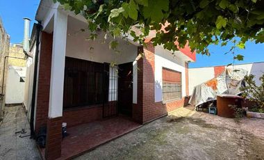 Casa PH en venta en Quilmes Oeste Centro