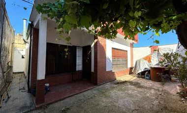 Casa PH en venta en Quilmes Oeste Centro