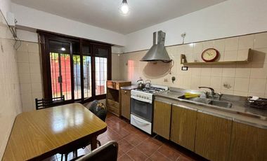Casa PH en venta en Quilmes Oeste Centro