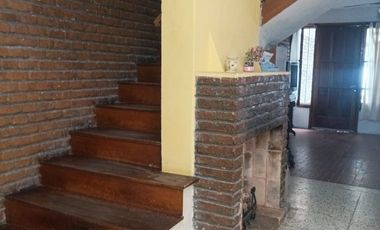 ZONA ALMAFUERTE Y ARTIGAS CASA EN VENTA