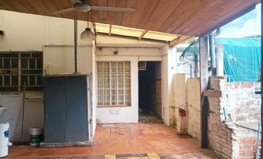 ZONA ALMAFUERTE Y ARTIGAS CASA EN VENTA