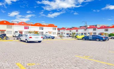 Casa en venta en Calderón, 3 dormitorios con patio en Conjunto Privado