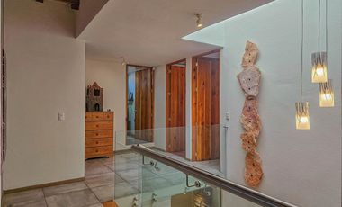 CASA EN VENTA CON EXCELENTE UBICACIÓN EN AVANDARO.