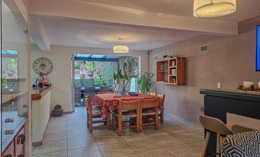 CASA EN VENTA CON EXCELENTE UBICACIÓN EN AVANDARO.