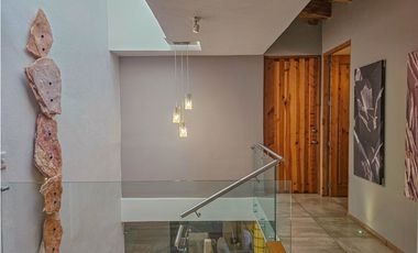 CASA EN VENTA CON EXCELENTE UBICACIÓN EN AVANDARO.