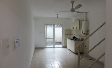 DUPLEX EN VENTA SOBRE AVENIDA RAMIREZ
