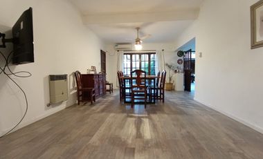 HERMOSA CASA - ZONA SANTA TERESITA -