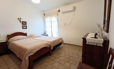 HERMOSA CASA - ZONA SANTA TERESITA -