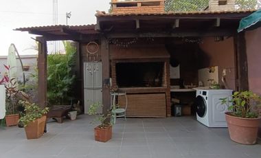 HERMOSA CASA - ZONA SANTA TERESITA -