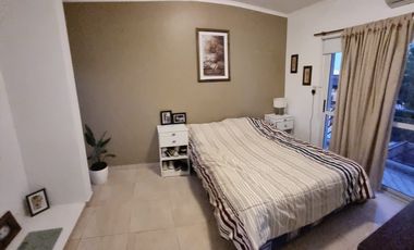 AMPLISIMO DUPLEX EN  CALLE CAMINO DE LA  CUCHILLA GRANDE