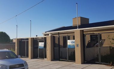 CALLE ISLA SOLEDAD DUPLEX EN VENTA