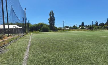 VENDO RECINTO DE 5 CANCHAS DE PASTO SINTÉTICO EN LOS ÁNGELES