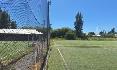 VENDO RECINTO DE 5 CANCHAS DE PASTO SINTÉTICO EN LOS ÁNGELES