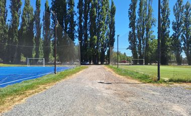 VENDO RECINTO DE 5 CANCHAS DE PASTO SINTÉTICO EN LOS ÁNGELES