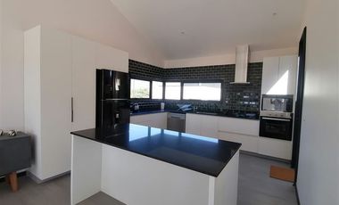 Casa en Arriendo en Condominio Polo, Maitencillo
