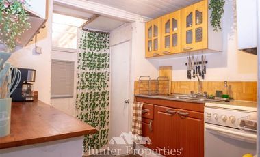 Casa en Venta en Casa esquina, cercana a calle Julio Buschmann, acceso principal a la ciudad