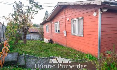 Casa en Venta en Casa esquina, cercana a calle Julio Buschmann, acceso principal a la ciudad