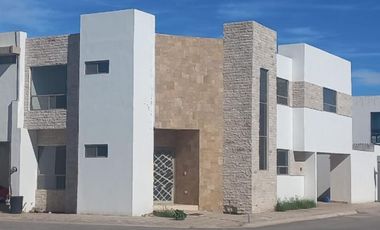 CASA EN VENTA VIÑEDOS PALMA REAL