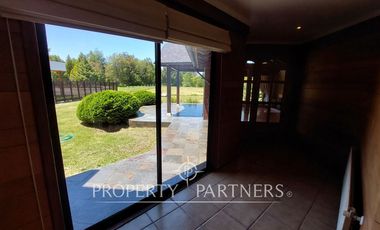 Gran casa en exclusivo condominio