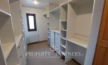 Gran casa en exclusivo condominio