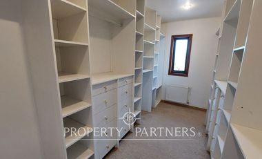 Gran casa en exclusivo condominio