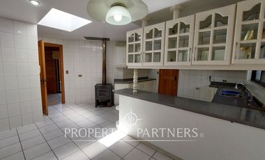 Gran casa en exclusivo condominio