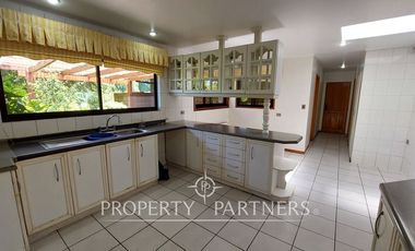 Gran casa en exclusivo condominio