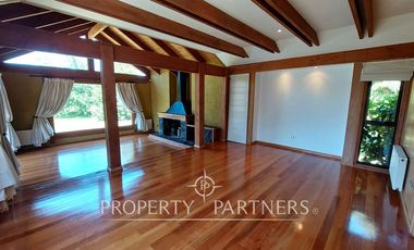 Gran casa en exclusivo condominio