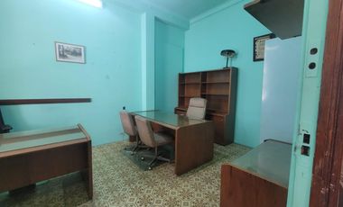 Venta Oficina en Microcentro Excelente Ubicación .