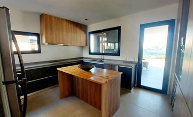 Casa en venta - 4 Dormitorios 6 Baños - Cochera - 500Mts2 - Pilar