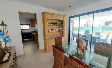 Casa en venta - 4 Dormitorios 6 Baños - Cochera - 500Mts2 - Pilar