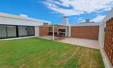 DOCTA Casa en VENTA 2 dormitorios