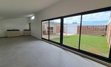 DOCTA Casa en VENTA 2 dormitorios