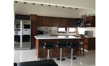 SE VENDE FINCA INDEPENDIENTE EN LA CEJA 3   CASAS Y PESEBRERA[alejoV]
