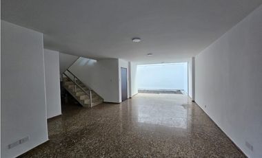 Casa independiente en arriendo barrio La Flora Cali