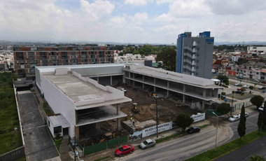 LOCALES EN RENTA EN PLAZA CEMENTERA