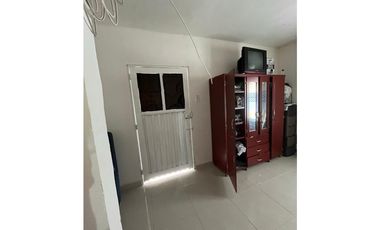 Casa esquinera con plancha en venta - Santa Elena El Cerrito Valle