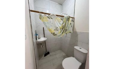 Casa esquinera con plancha en venta - Santa Elena El Cerrito Valle