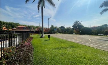Se alquila hermosa casa Amoblada en Hacienda el Castillo