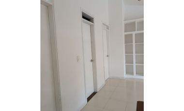 Se alquila hermosa casa Amoblada en Hacienda el Castillo