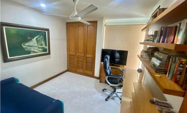 SE ARRIENDA APARTAMENTO AMOBLADO CON VISTA AL MAR, RODADERO SUR