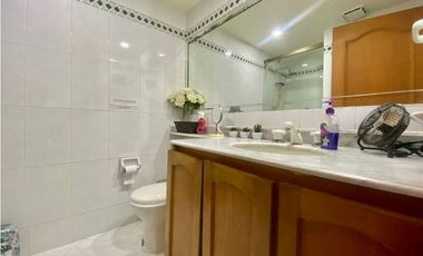 SE ARRIENDA APARTAMENTO AMOBLADO CON VISTA AL MAR, RODADERO SUR