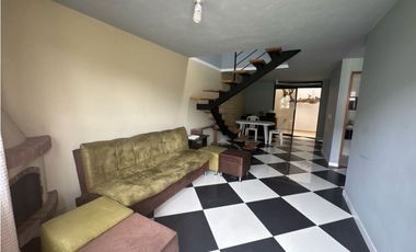 SE VENDE CASA EN LA CEJA UNIDAD ABIERTA LOS COLORES