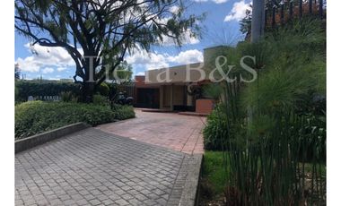 ARRIENDO DE CASA EN SAN JOSÉ DE BAVARIA, 322 M2 POR $15'000.000