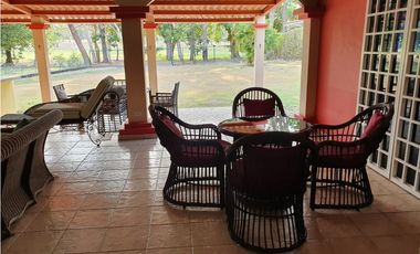 VENTA CASA EN CORONADO CON PISCINA  cv