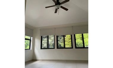 SE ALQUILA CASA EN PANAMA PACIFICO